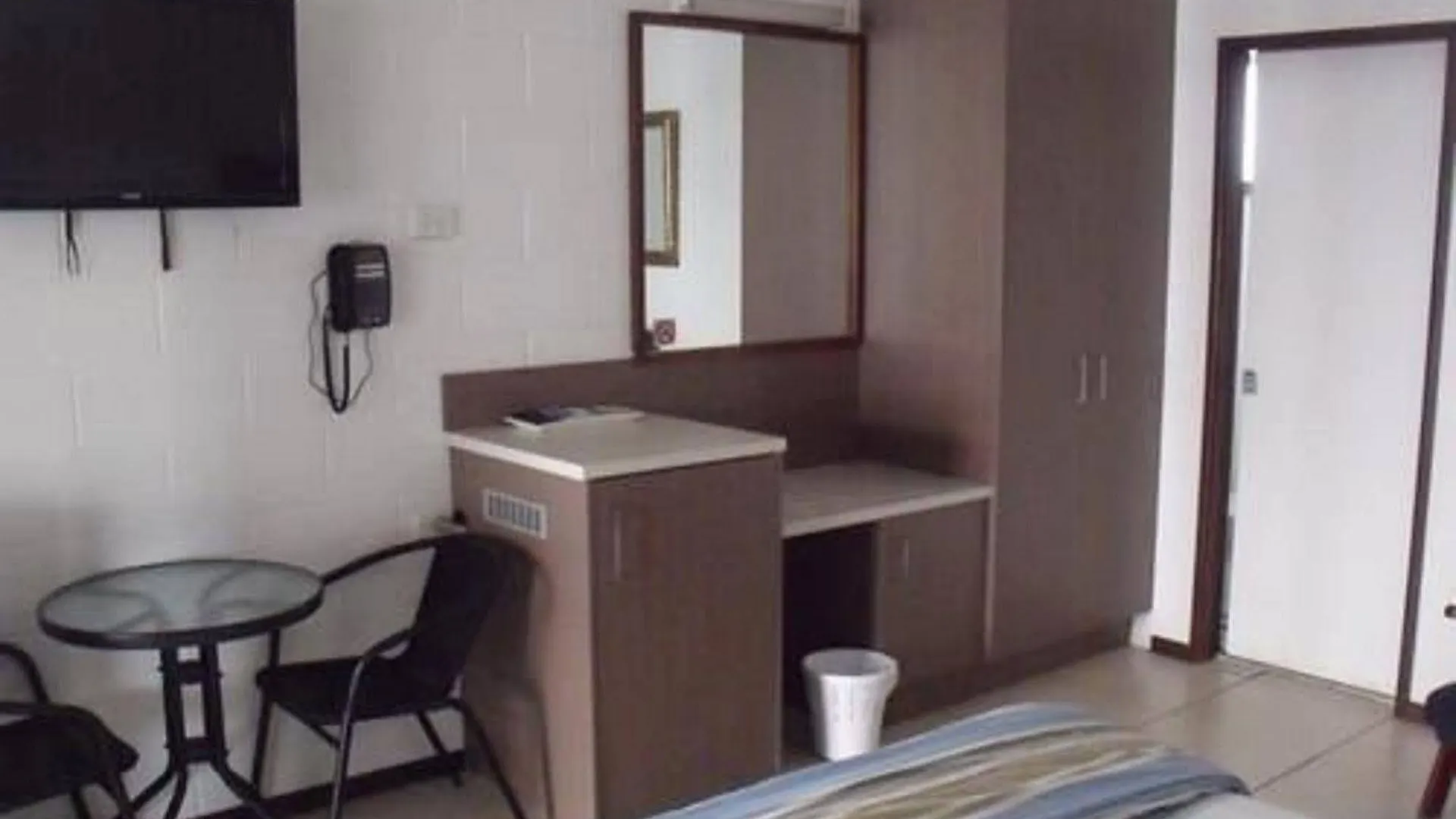 Moffat Beach Motel Caloundra